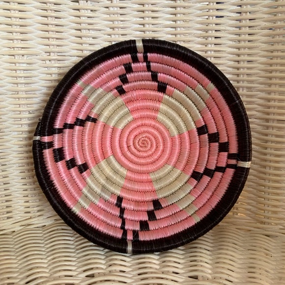 Pink/Black African Boho Hand Woven Raffia Rwandan Sisal Basket/Bowl Accent - Picture 1 of 2